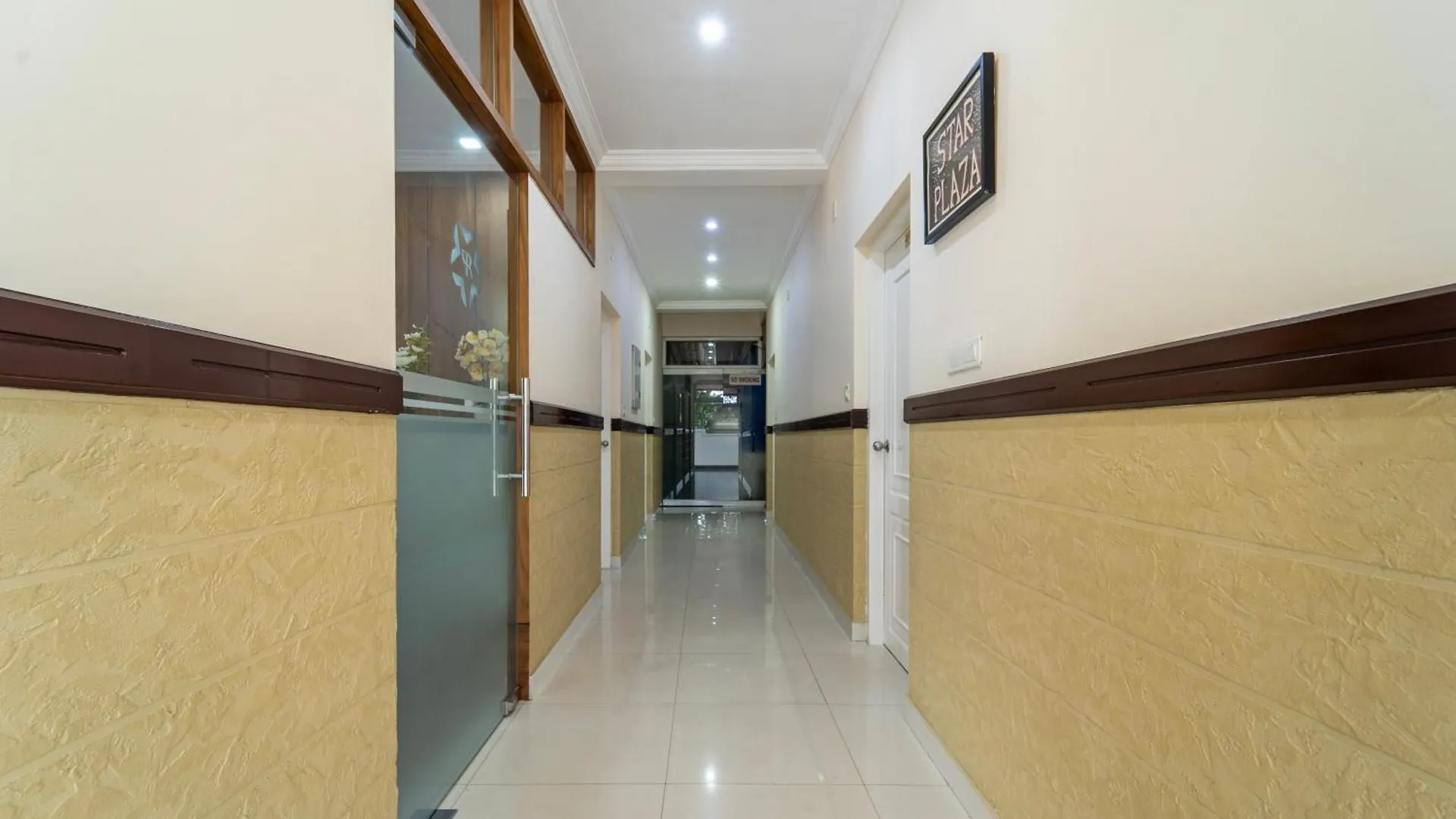 Hotel Treebo Thoduvas Star Plaza Cochin Airport à Nedumbassery